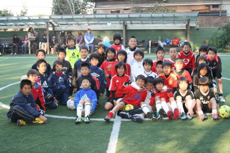 【全体写真】<BR><BR>レベルの高い試合が多かったです!最後の抽選会は盛り上がりましたね! Highslide JS