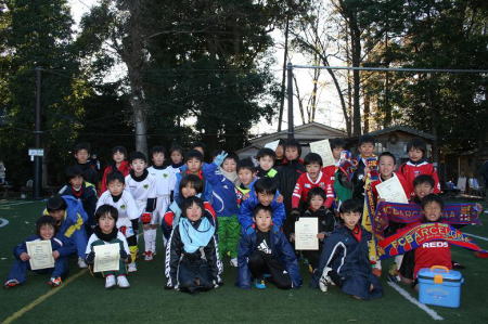 【全体写真】<BR><BR>寒さに負けずに頑張ります! Highslide JS