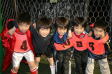 【第6位 あまこFC】<BR><BR>初対面とは思えないほどみんな仲良くサッカーやっていたね。上手な子のプレーを見て勉強になったかな Highslide JS