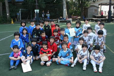 【全体写真】<BR><BR>もっともっと強くたくましくなれるようにがんばろうね! Highslide JS
