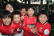 【第4位 あかつきSC】<BR><BR>全員サッカーでベスト4進出。プレッシャーがあるとまだあせってボールを蹴っちゃうね Highslide JS