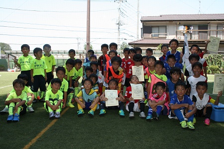 【全体写真】<BR><BR>暑い中で熱い試合を見せてくれました! Highslide JS