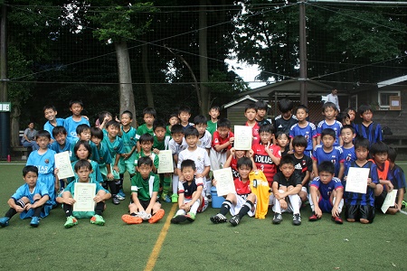 【全体写真】<BR><BR>殆どの試合が接戦で、全てのチームに優勝するチャンスがありましたね Highslide JS