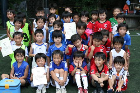 【全体写真】<BR><BR>夏やすみ、サッカーがんばろう!! Highslide JS