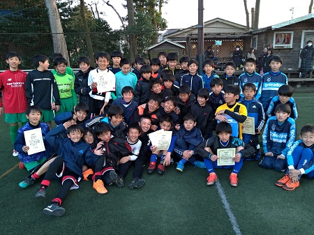 【全体写真】<BR><BR>中学生での活躍を楽しみにしています! Highslide JS