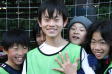 【優秀選手 真野 朗くん (さいど)】<BR><BR>得意の体を張ったプレーから力強いシュート決める Highslide JS