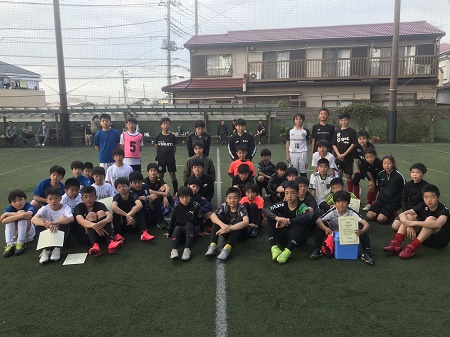 【全体写真】<BR><BR>中学生での活躍を楽しみにしています! Highslide JS