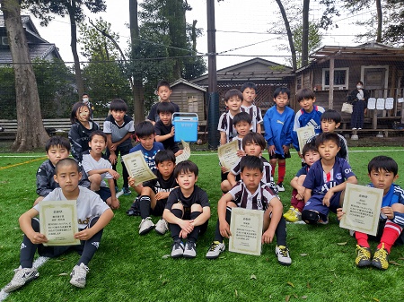 【全体写真】<BR><BR>明るく元気いっぱいな選手が多かったですね! Highslide JS