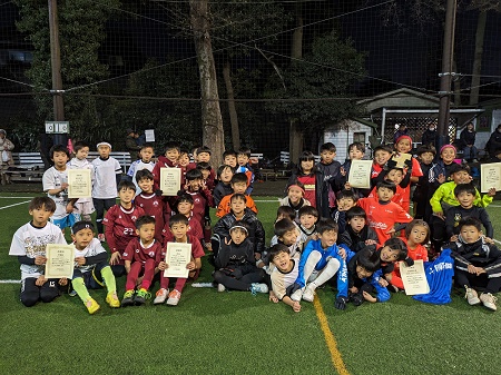【全体写真】<BR><BR>元気いっぱい!みんなサッカーが大好きなことが伝わってきました! Highslide JS