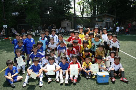 【全体写真】<BR><BR>今日は気温も試合も熱かったね! Highslide JS